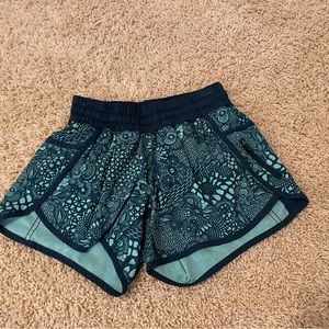 N/A🍃Lululemon shorts, size 4